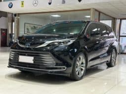 67b23eb2db194 Toyota Sienna, 2024