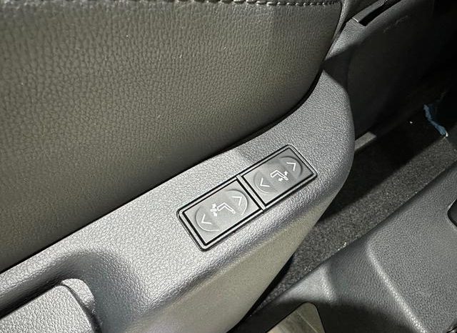 
								Toyota Sienna, 2024 full									
