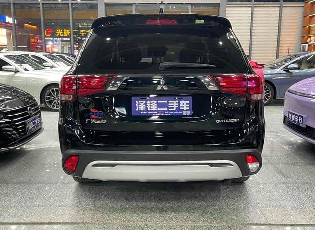
								Mitsubishi Outlander II, 2020 full									
