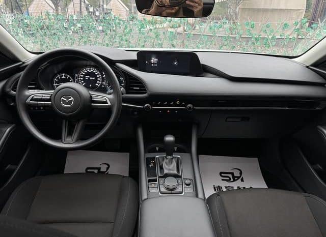 
								Mazda 3 (IV), 2022 full									
