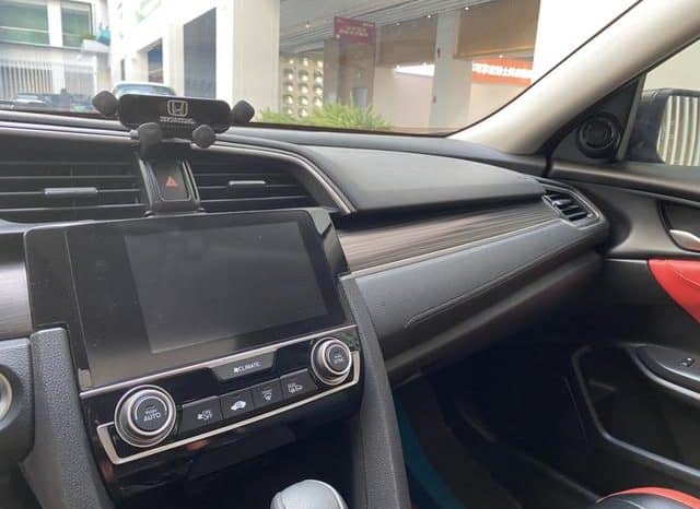 
								Honda Civic, 2020 full									