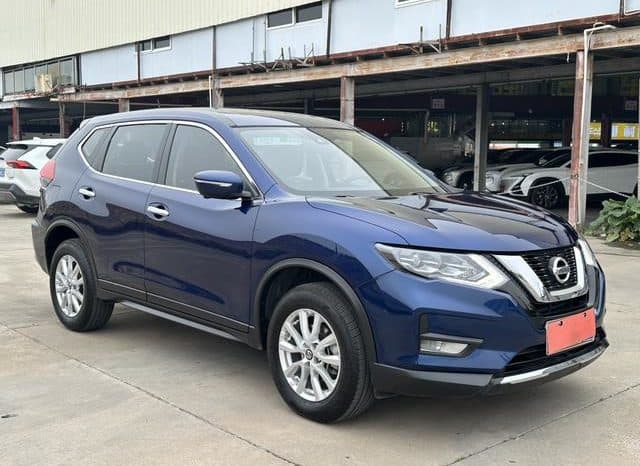 
								Nissan X-Trail (III), 2021 full									