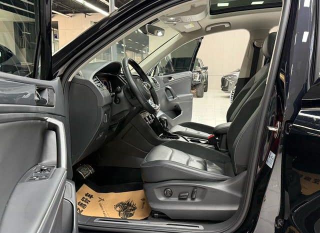 
								Volkswagen Tiguan L, 2021 full									