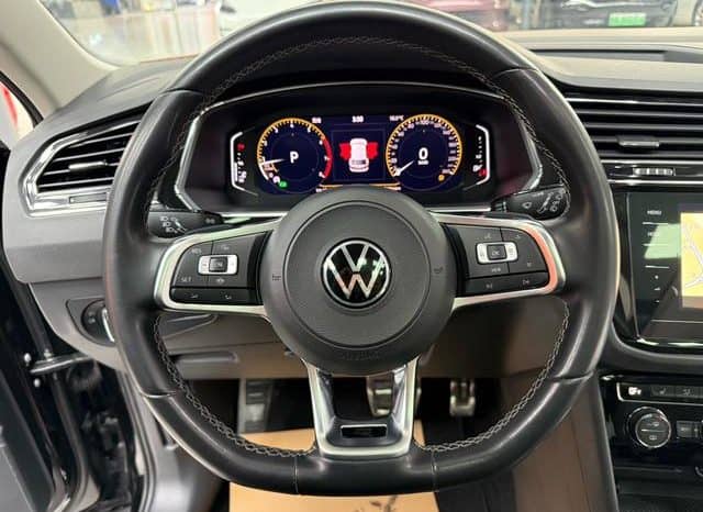 
								Volkswagen Tiguan L, 2021 full									