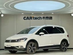 67b4658f8c90d Volkswagen Touran L, 2020