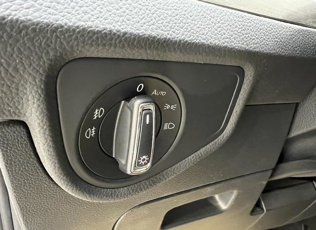 
								Volkswagen Touran L, 2020 full									