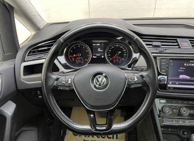 
								Volkswagen Touran L, 2020 full									