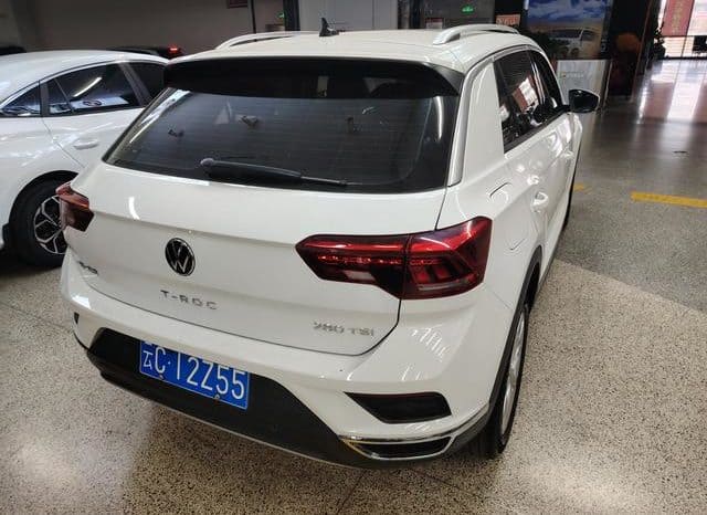 
								Volkswagen T-Roc, 2022 full									