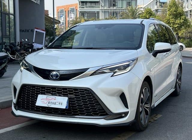 67b499acdff34 Toyota Granvia, 2024