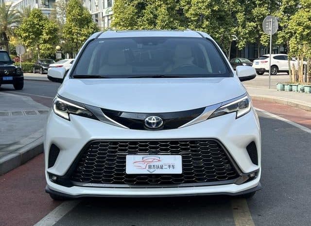
								Toyota Granvia, 2024 full									