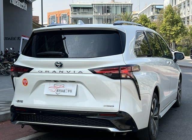 
								Toyota Granvia, 2024 full									