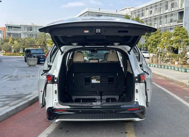 
								Toyota Granvia, 2024 full									