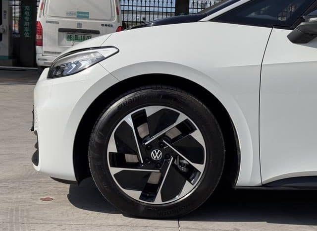 
								Volkswagen ID.3, 2024 full									