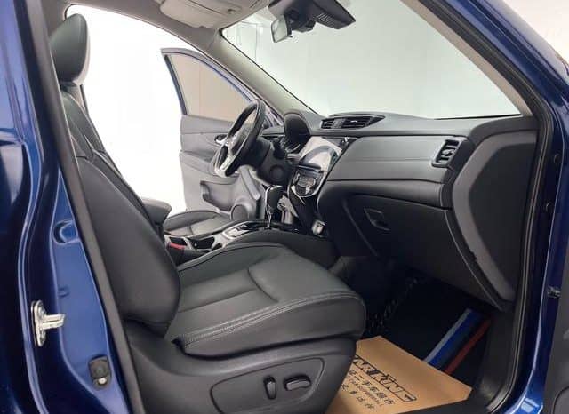 
								Nissan X-Trail (III), 2021 full									