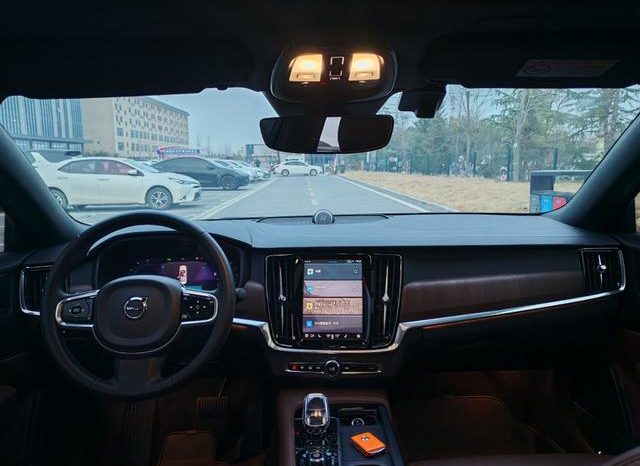 
								Volvo S90, 2023 full									