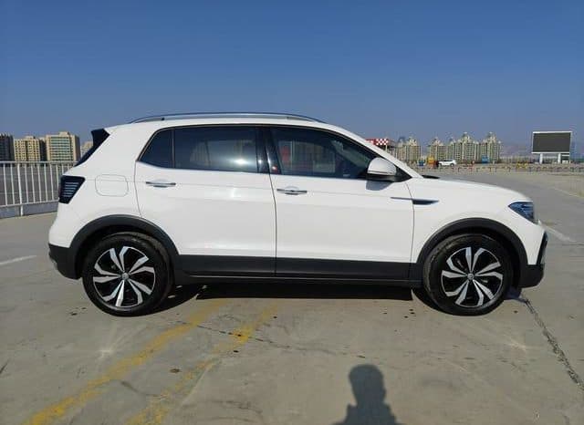 
								Volkswagen T-Cross, 2020 full									