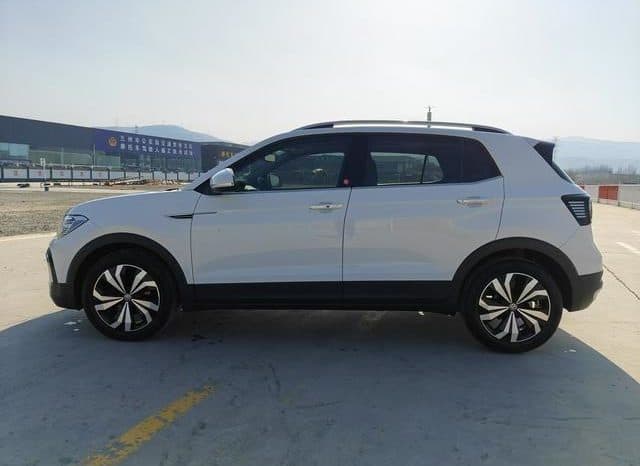 
								Volkswagen T-Cross, 2020 full									