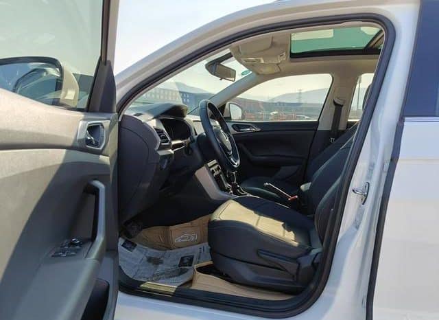 
								Volkswagen T-Cross, 2020 full									