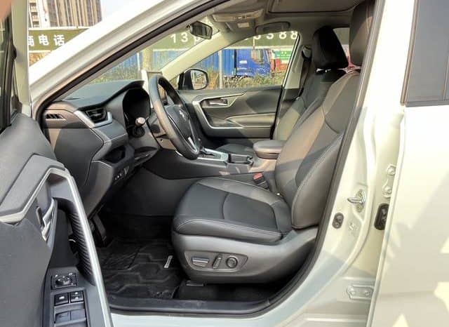 
								Toyota RAV4 (IV), 2021 full									