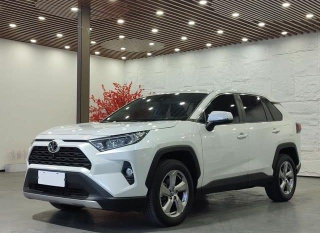 67b6e617af056 Toyota RAV4 (IV), 2023