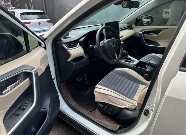 
								Toyota RAV4 (IV), 2020 full									