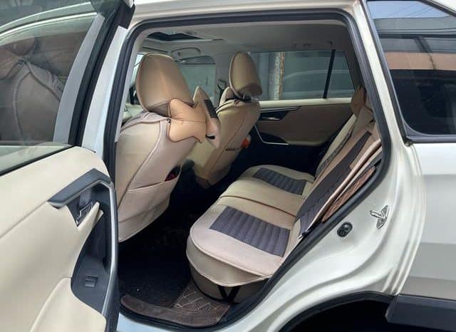 
								Toyota RAV4 (IV), 2020 full									
