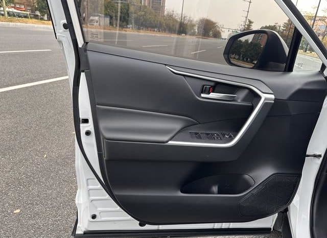 
								Toyota RAV4 (IV), 2022 full									