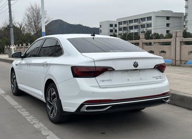 
								Volkswagen Jetta, 2022 full									