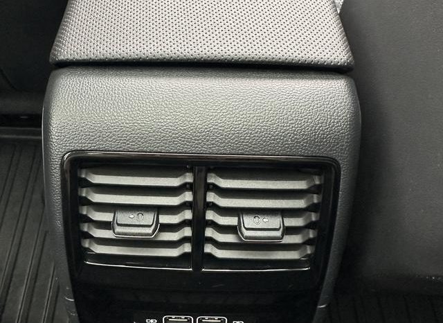 
								Volkswagen Jetta, 2022 full									