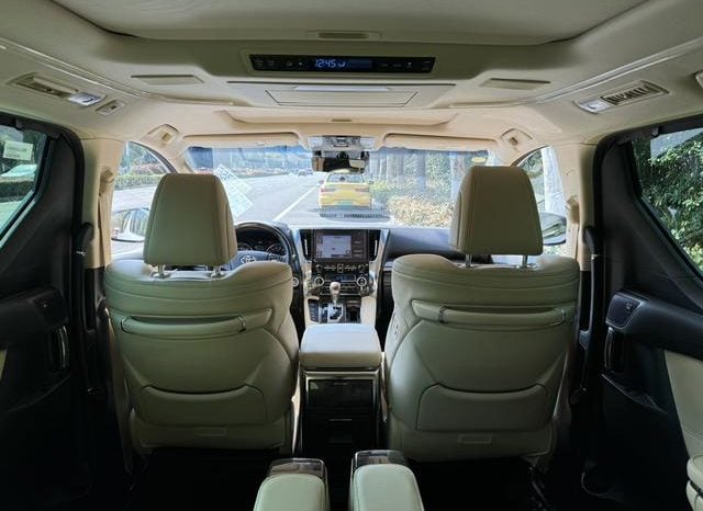 
								Toyota Vellfire, 2022 full									
