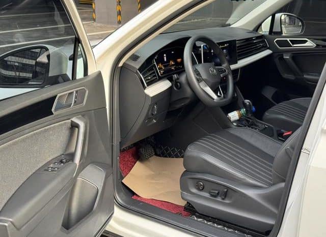 
								Volkswagen Tiguan L, 2022 full									
