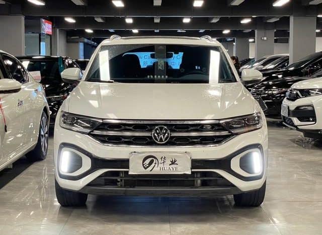 
								Volkswagen T-Roc, 2024 full									