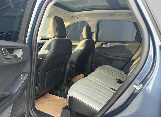 
								Ford Escape (IV), 2022 full									