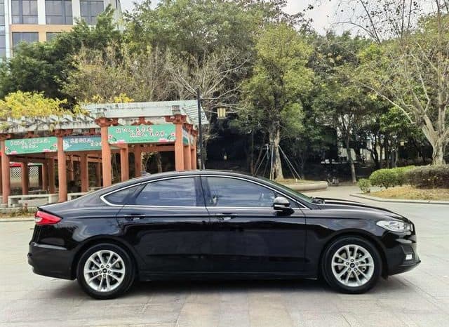 
								Ford Mondeo (V), 2021 full									