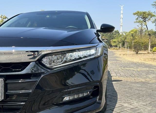 
								Honda Accord, 2020 full									