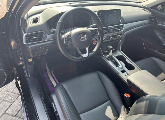 
								Honda Accord, 2020 full									