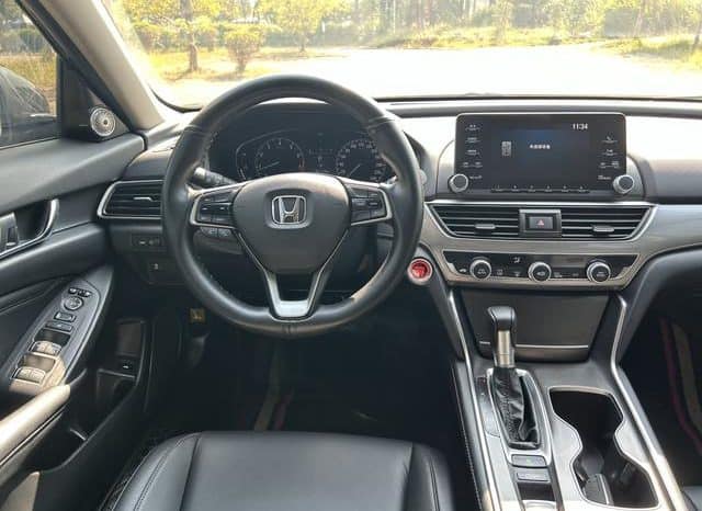 
								Honda Accord, 2020 full									