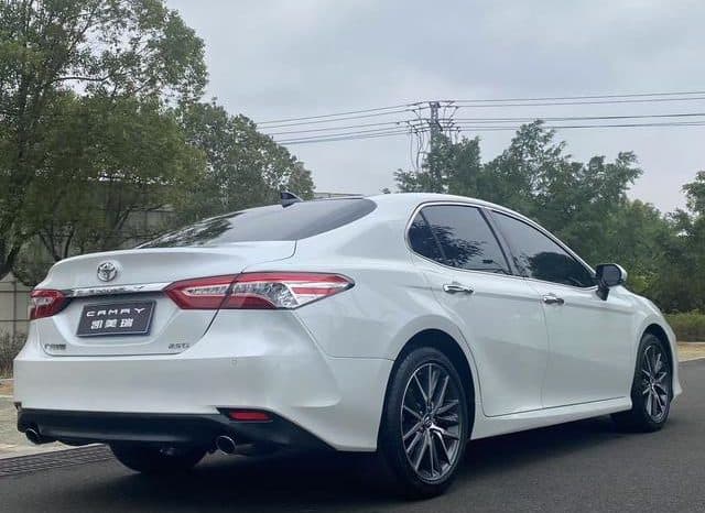
								Toyota Camry, 2021 full									