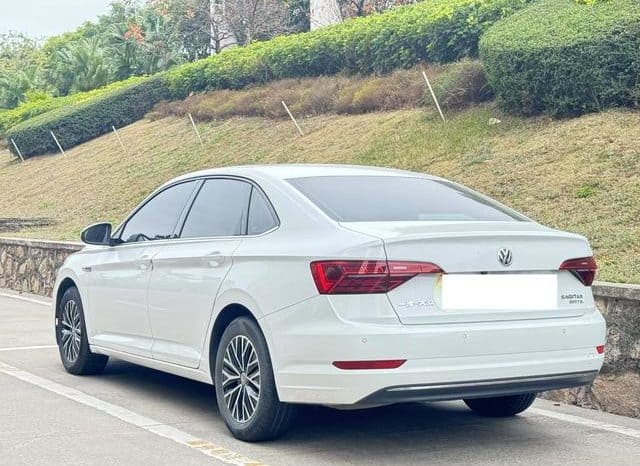 
								Volkswagen Jetta, 2020 full									