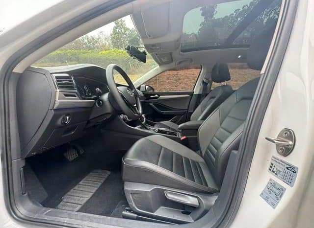 
								Volkswagen Jetta, 2020 full									