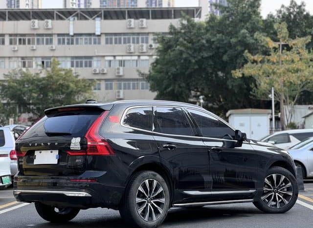 
								Volvo XC60, 2022 full									