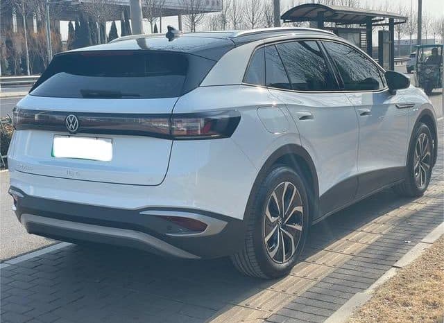 
								Volkswagen ID.4 X, 2024 full									