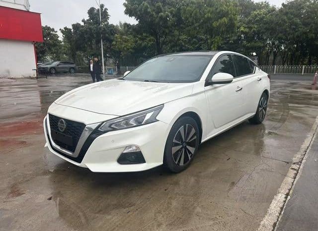 67bbf6f9bdccd Nissan Altima (VI), 2021