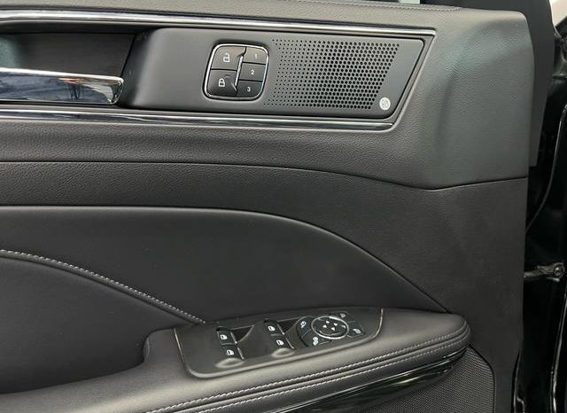 
								Ford Taurus (VI), 2021 full									