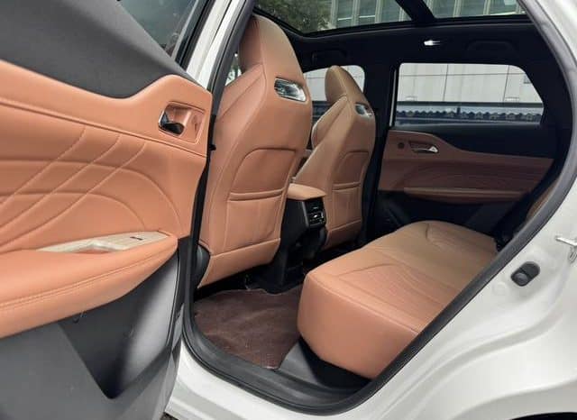 
								Changan UNI-Z PHEV, 2023 full									