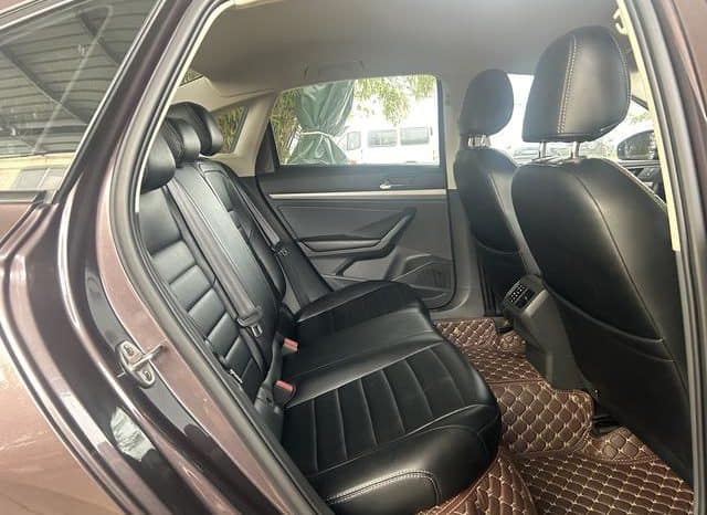 
								Volkswagen Golf 7 (Lavida), 2021 full									