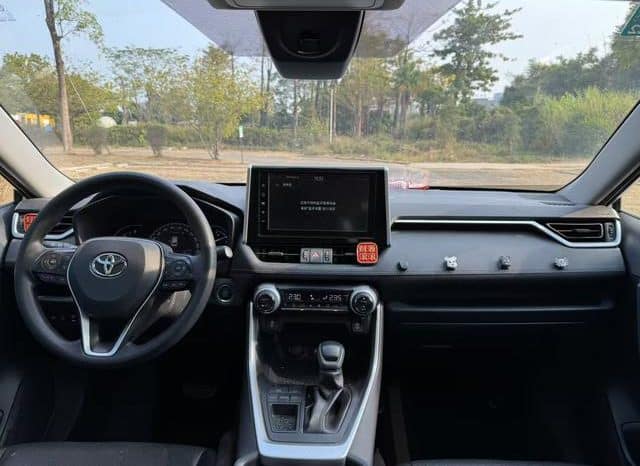
								Toyota RAV4 (IV), 2020 full									