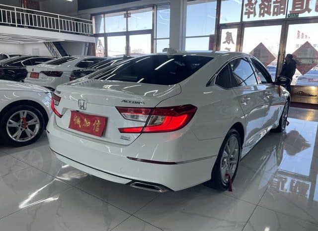 
								Honda Accord, 2021 full									