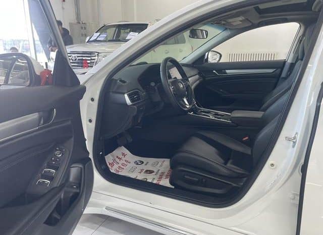 
								Honda Accord, 2021 full									