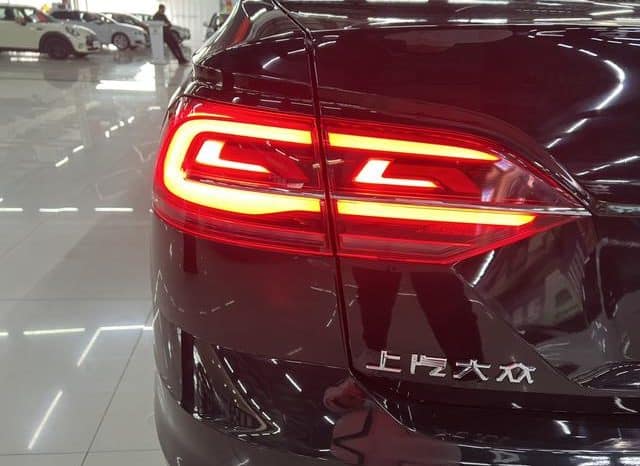
								Volkswagen Phideon, 2021 full									